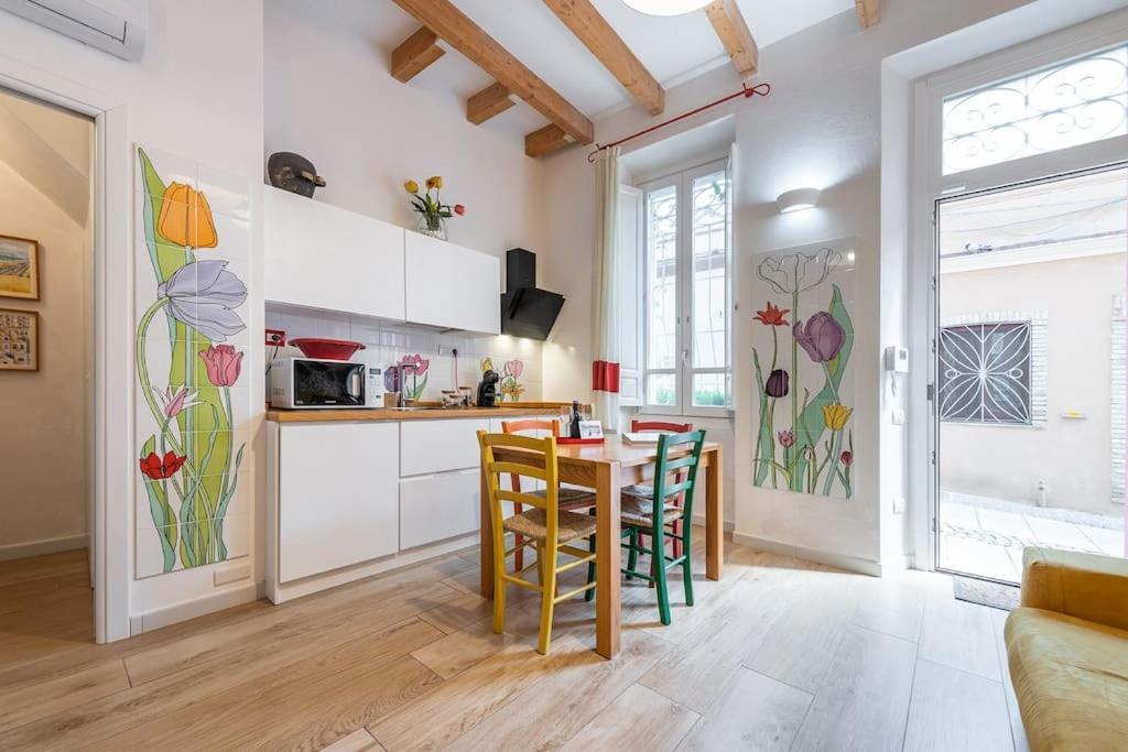 Charming House Con Doccia Sensoriale E Cortile Interno - Centro Storico Apartman Cagliari Kültér fotó